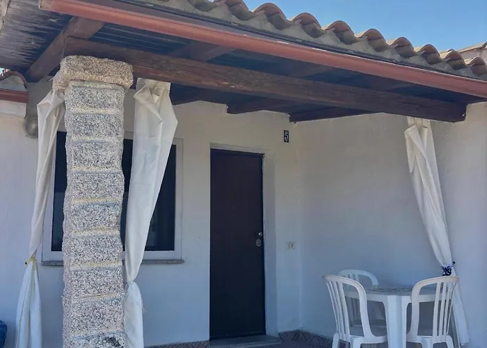 Agrustos Paradise 度假居 *