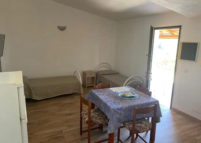 度假居 Agrustos Paradise 布多尼